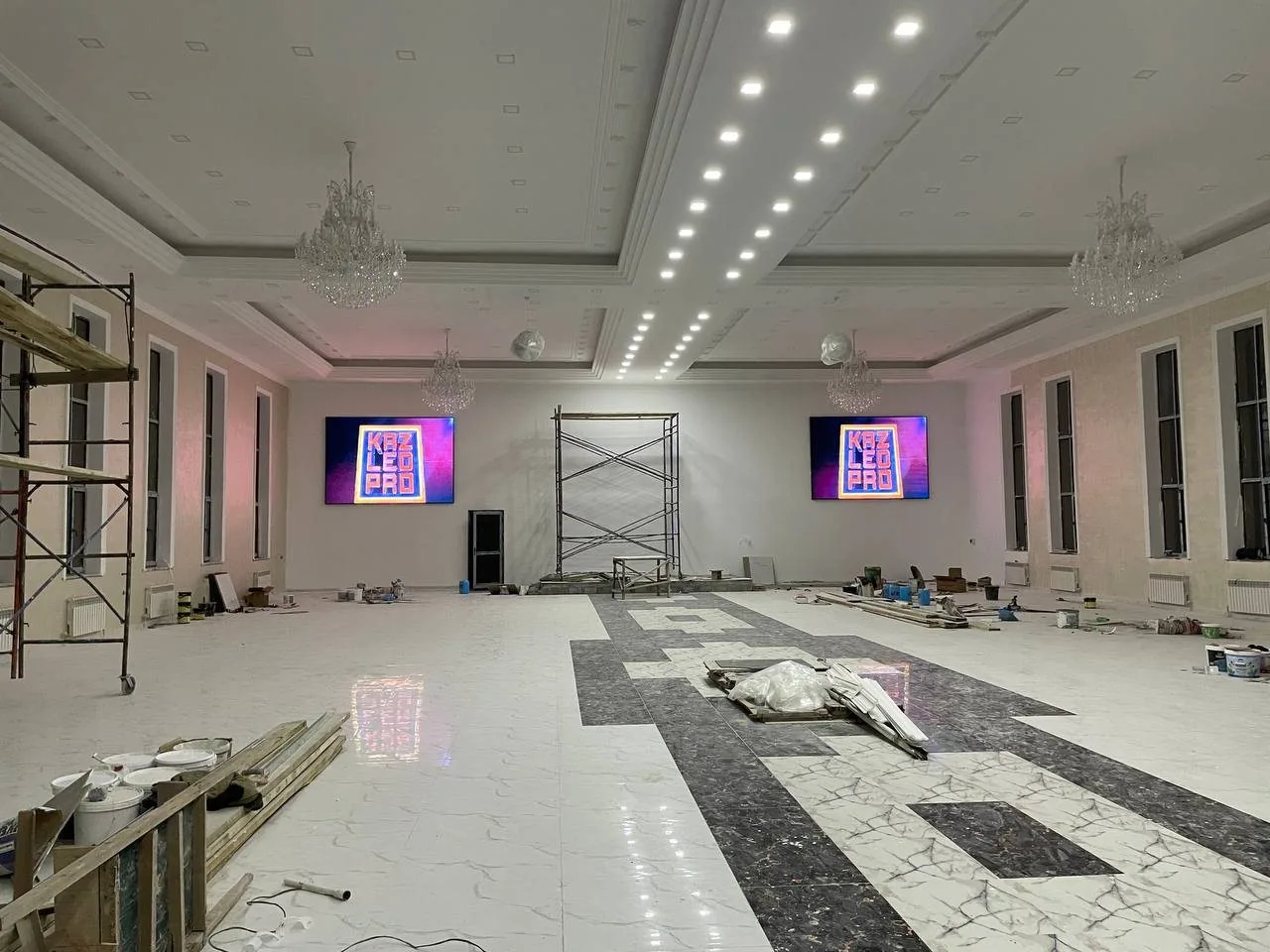 LED экран в банкетном зале «Ясы»