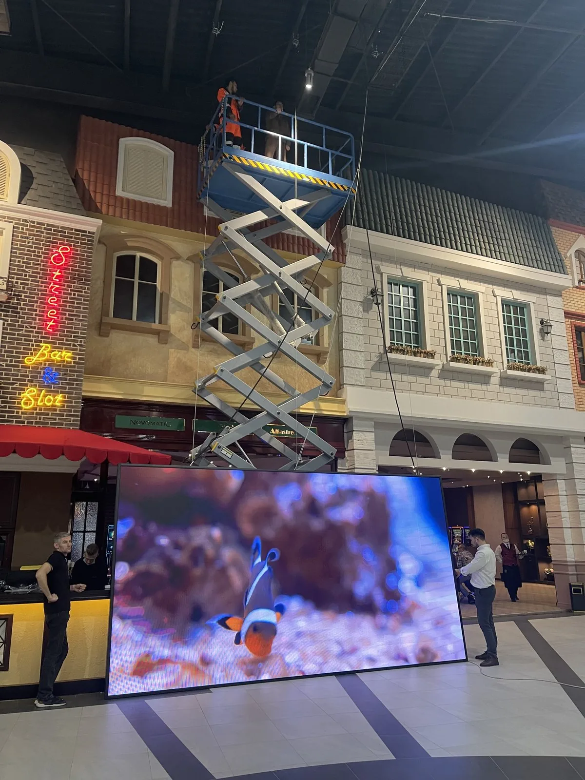LED экран в Casino Montana