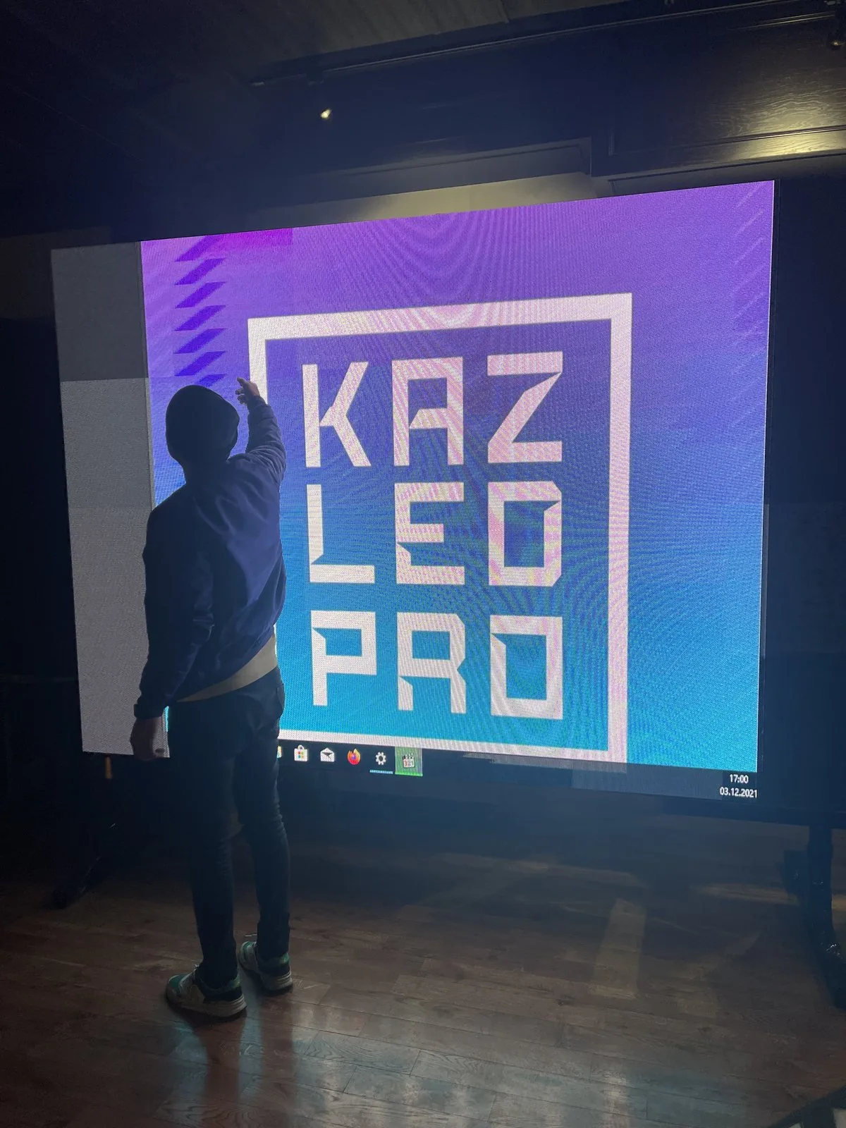 LED экран в ресторане «Клуб Т»