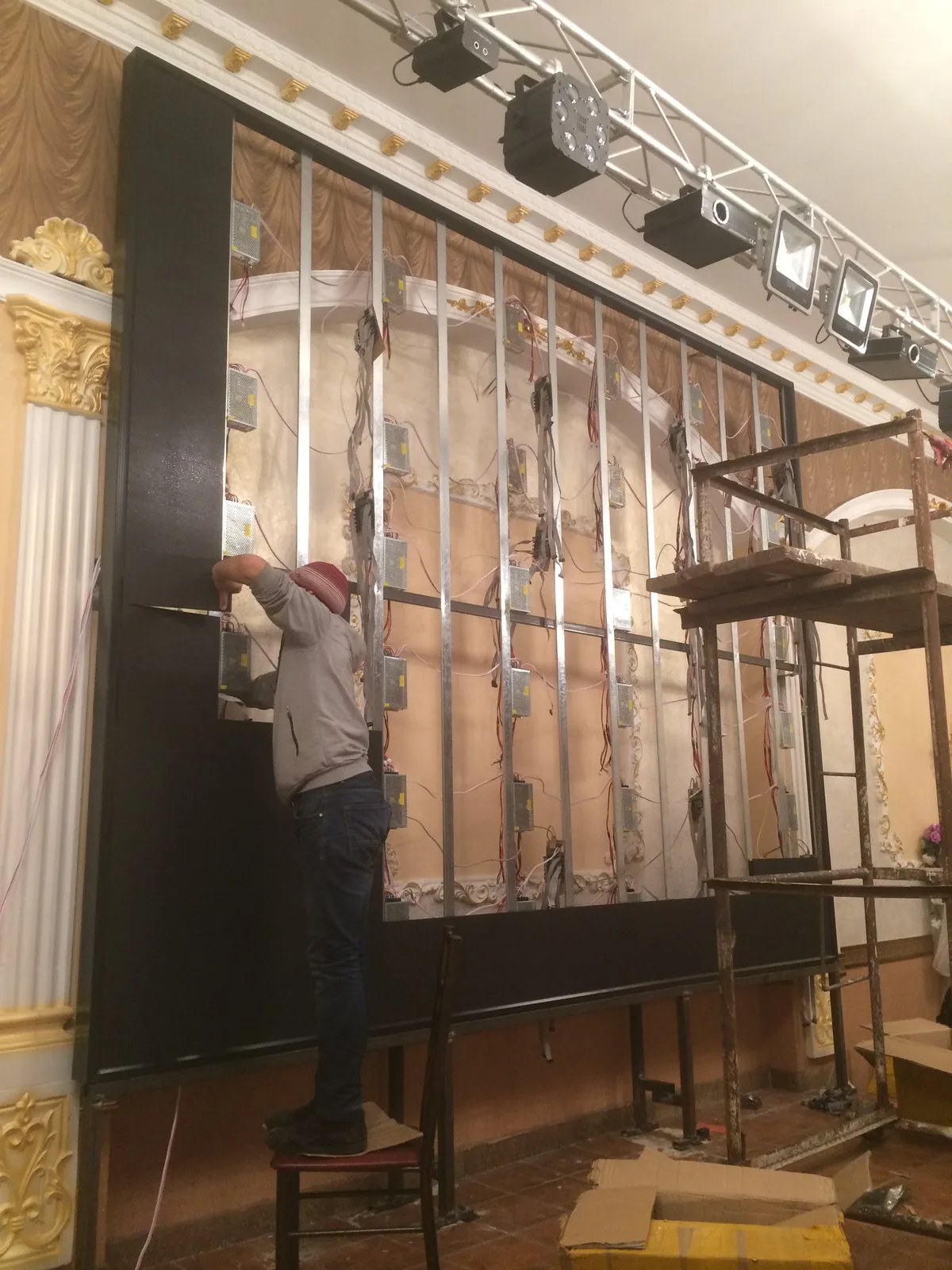 LED экран в ресторане, Семей