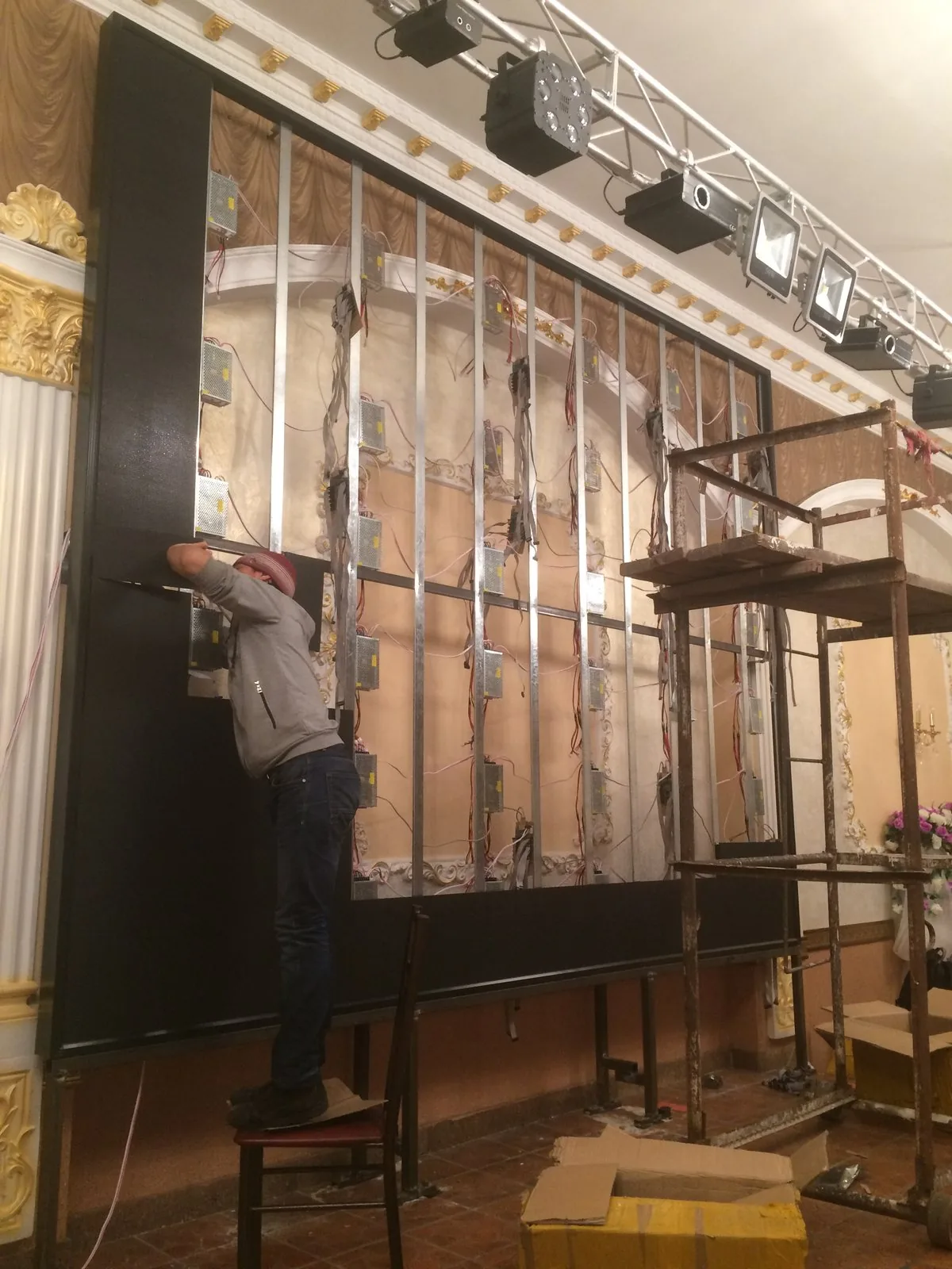 LED экран в ресторане, Семей