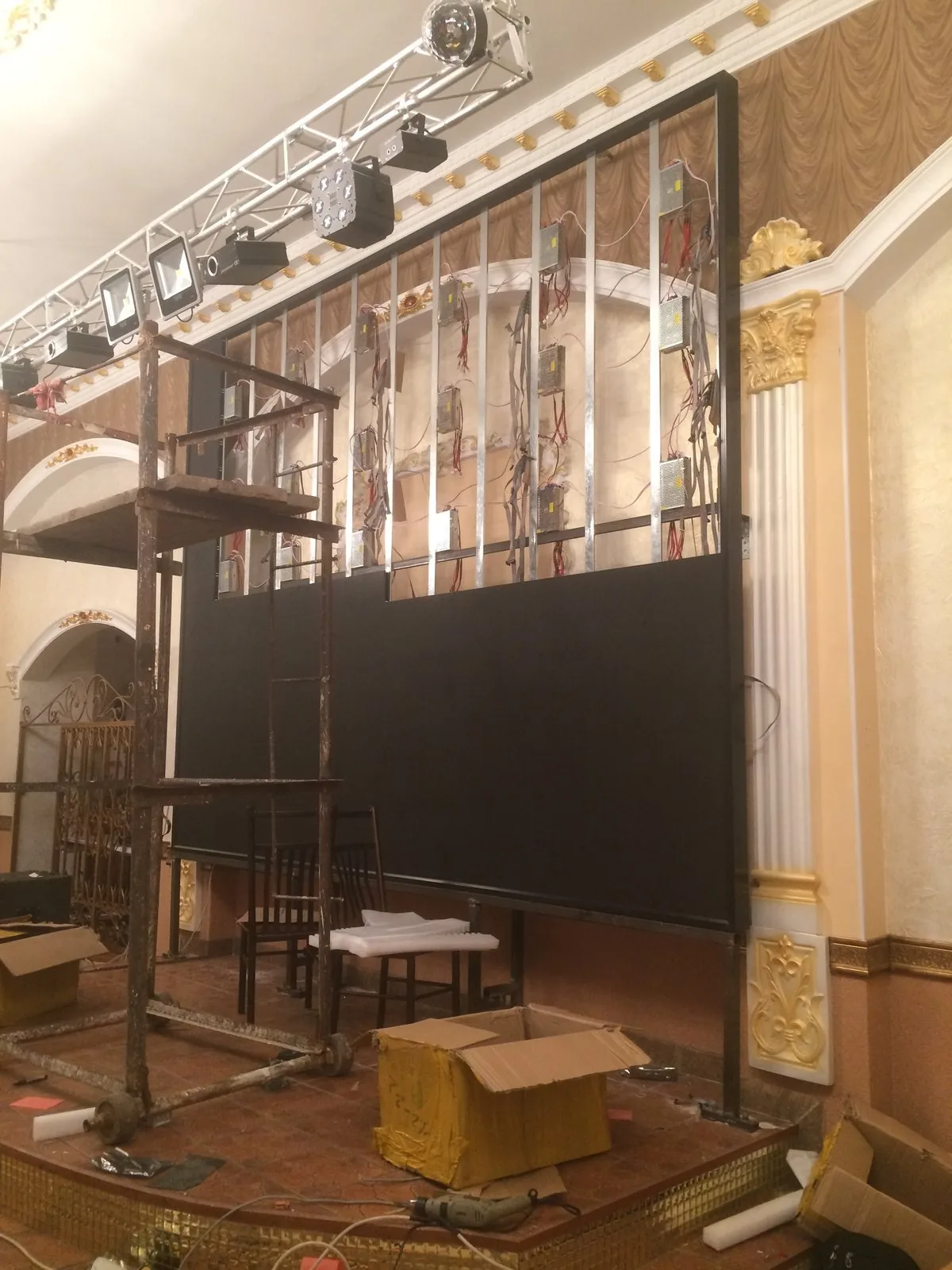 LED экран в ресторане, Семей