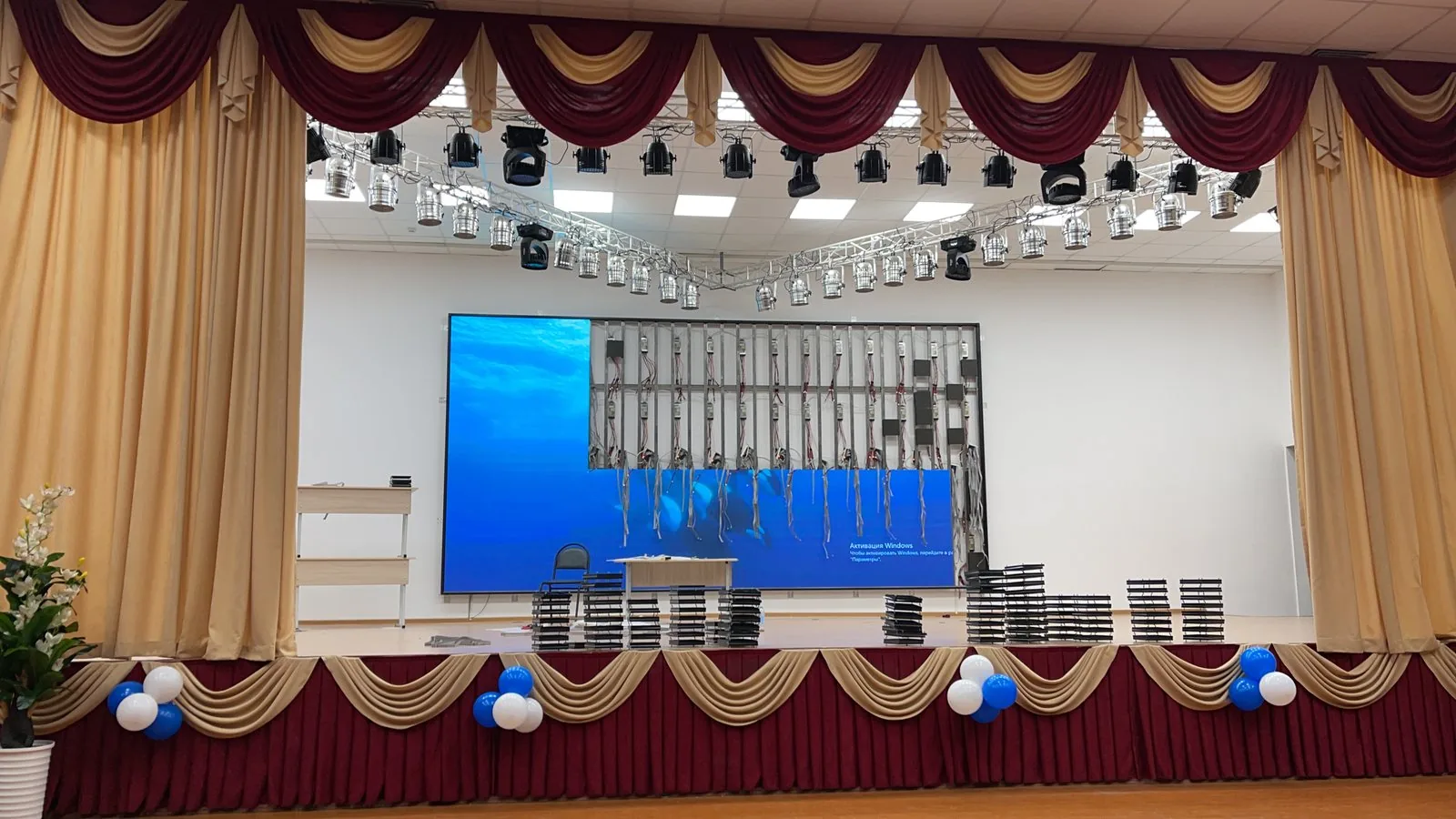 LED экран в школе, Талдыкорган
