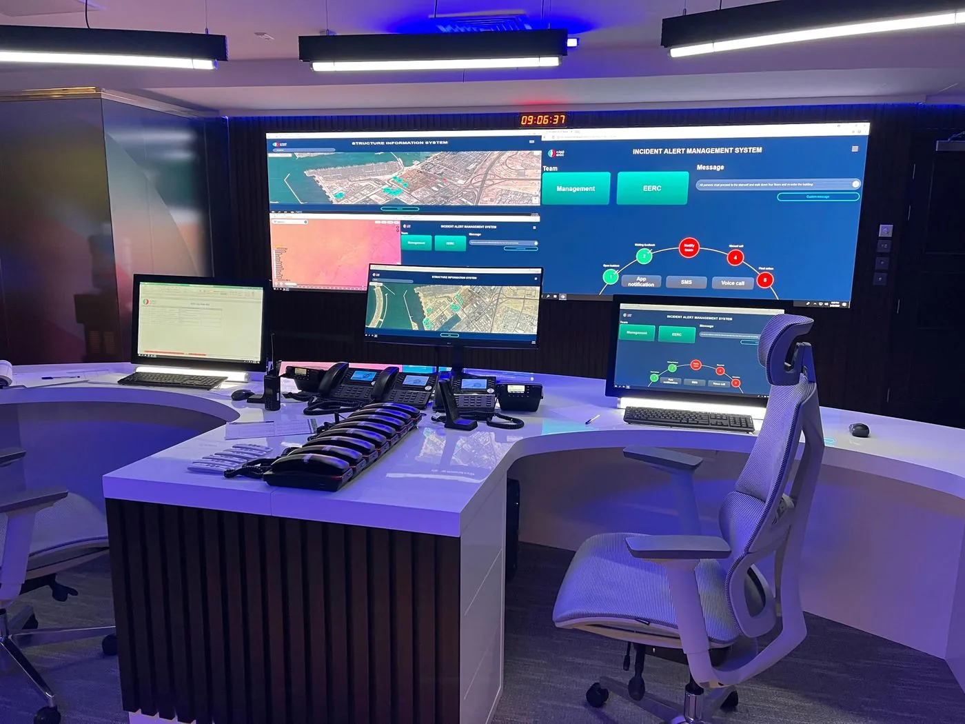 LED экран в ENOC situation center Dubai