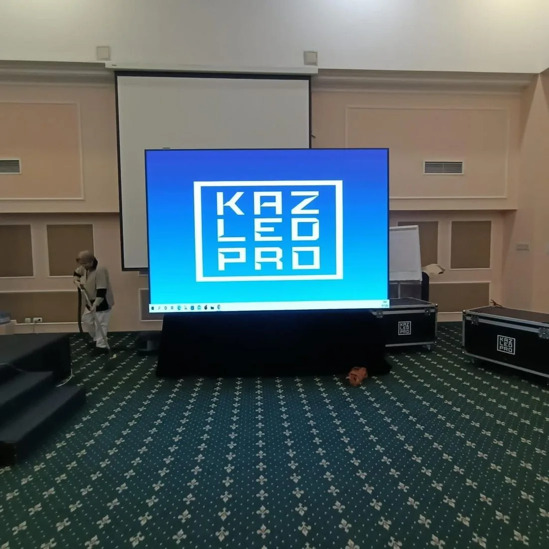 Экран P3,91 уличный — кабинет 500×1000 мм